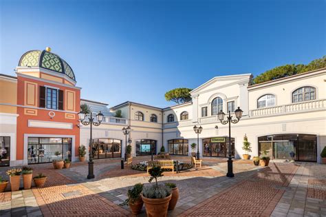 gucci neapol|La Reggia Designer Outlet .